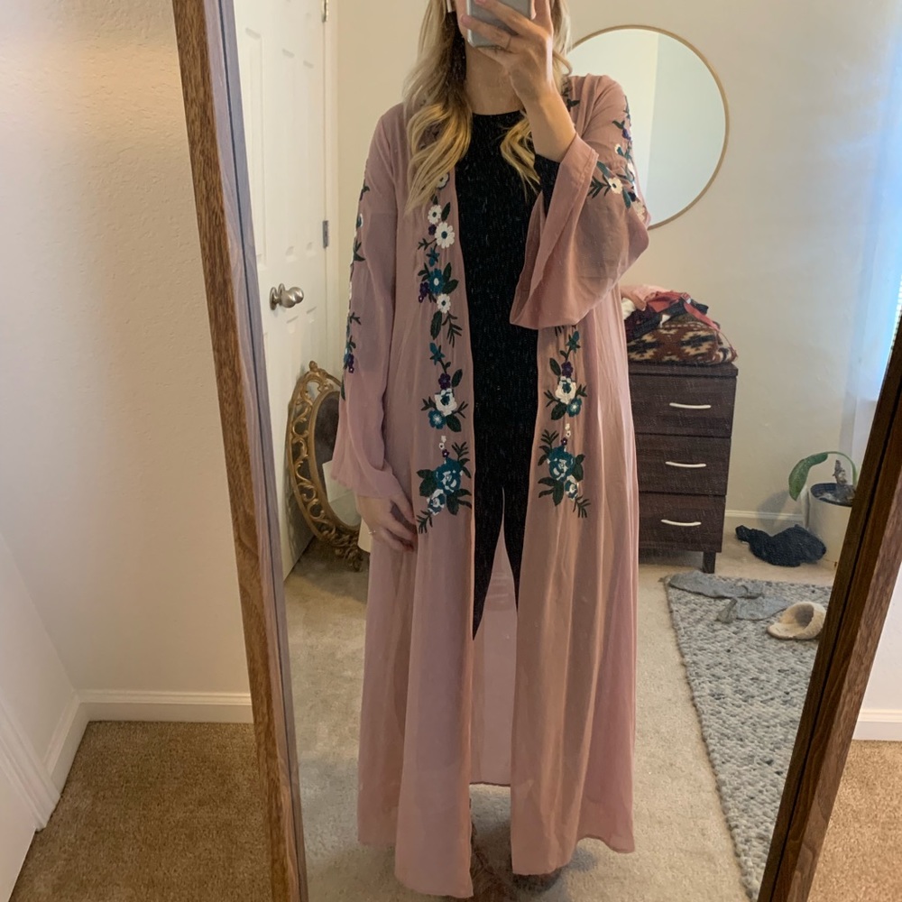 Boutique Embroidered Duster